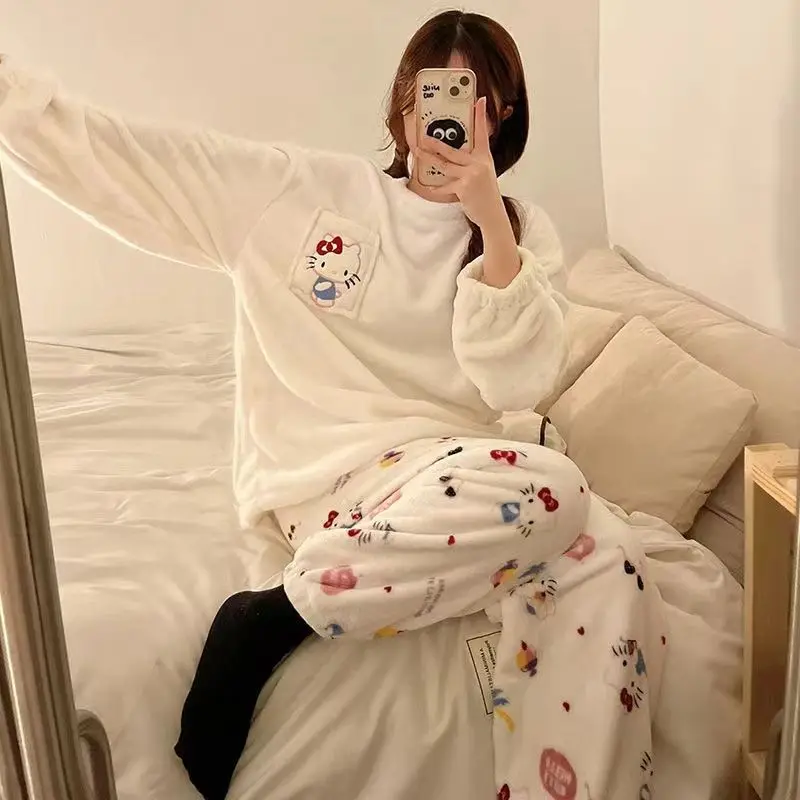 

Женский пижамный комплект Hello Kitty 2025 из кораллового флиса, зимняя плюшевая термофланелевая домашняя одежда, милая милая домашняя одежда