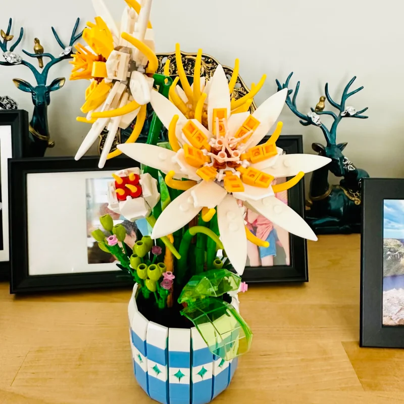 

Новый китайский стиль Piphyllum Цветы Букет Строительный набор Цветок Ботанический бонсай Строительные игрушки Вспышка в паноре Головоломка Подарок