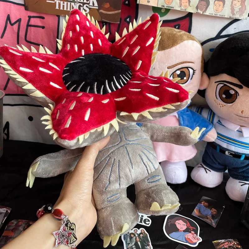 Estranho monstro brinquedo de pelúcia homem comendo planta boneca criatura recheada assustador casa exibição festa peça central para adolescentes crianças presente