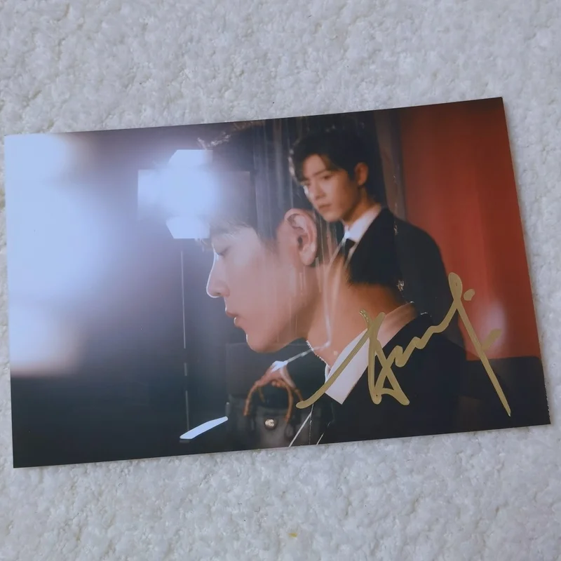 

Xiao Zhan Chinese star autographed photo 6-inch non printed as birthday gift for friend