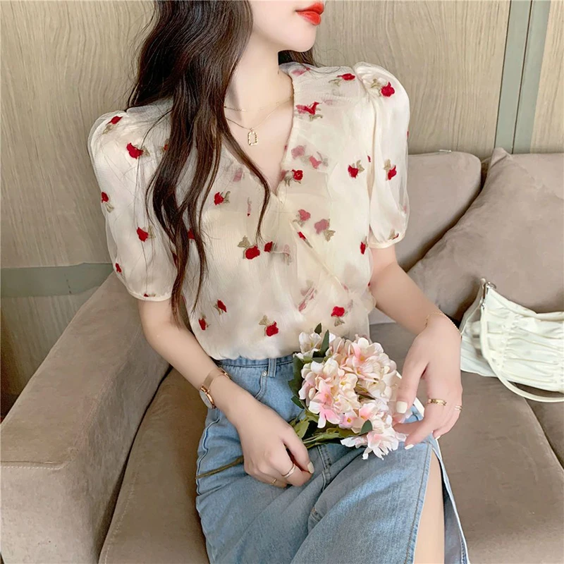 Korean Women Chiffon Shirt Elegant Print Puff Short Sleeve Female Blouse Summer Fashion New All Match Chic V Neck Ladies Tops