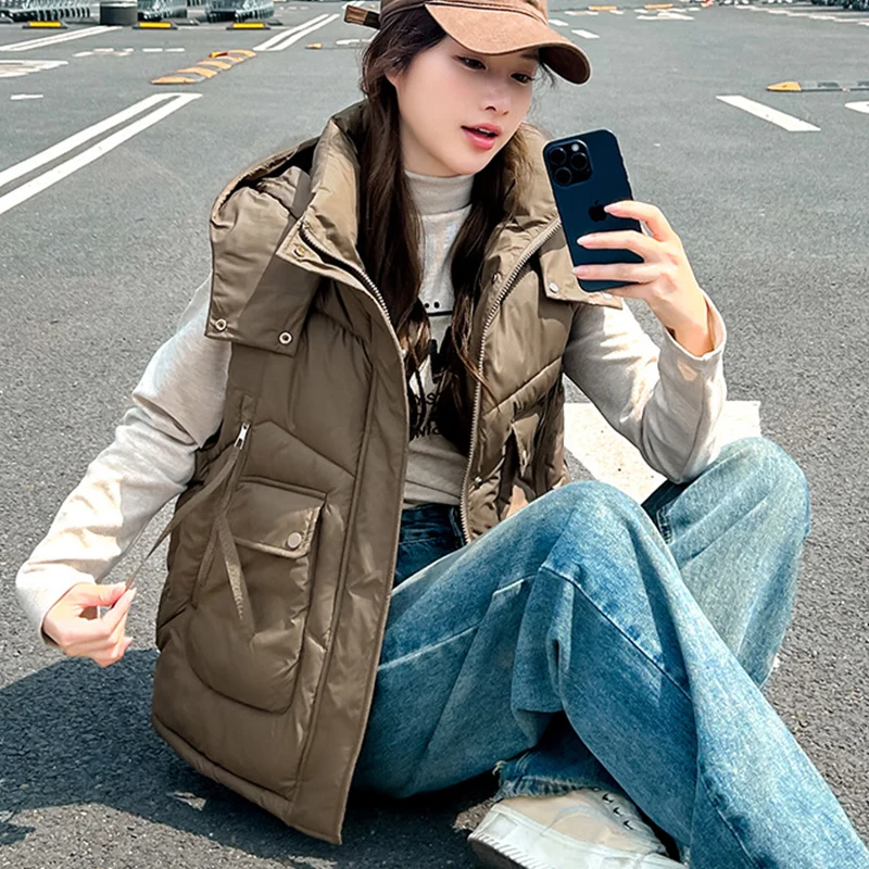 2025 Big Pocket Loose Hooded Vest Women Winter Fashion Warm Short Sleeveless Parkas Solid Color Lightweight Puffer Waistcoats