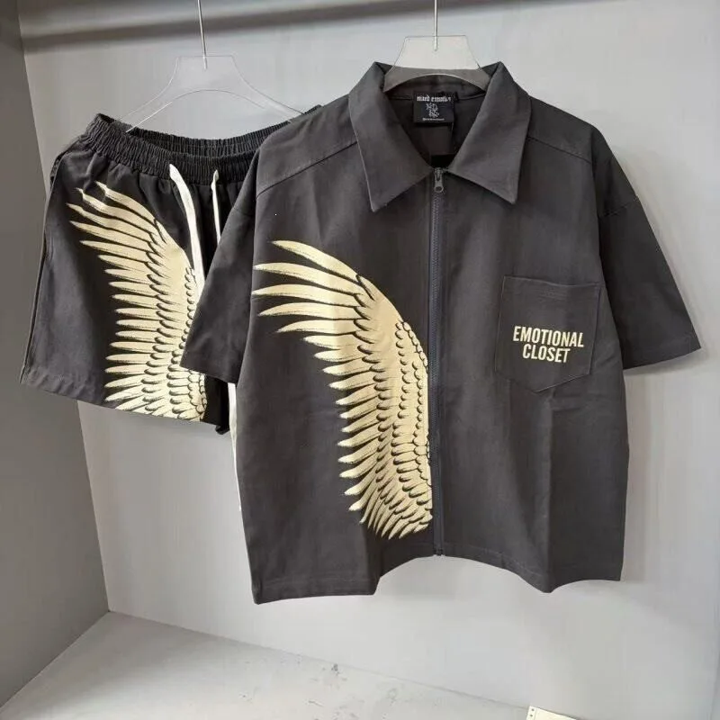 Mixed Emotion American-style trendy pocket letter-wing print zipper short-sleeved shirt casual shorts set
