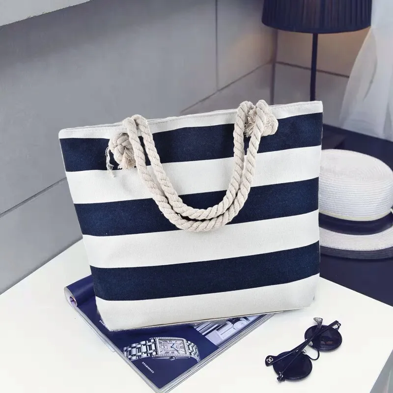 

Large Capacity Striped Beach Women's Underarm Shoulder Simple Versatile Casual Storage Canvas Bag