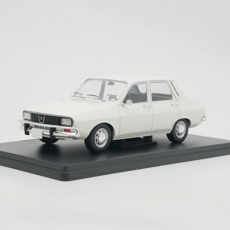 

IXO 1:24 R12 TL Diecast Car Model Metal Toy Vehicle Collectibles Gift