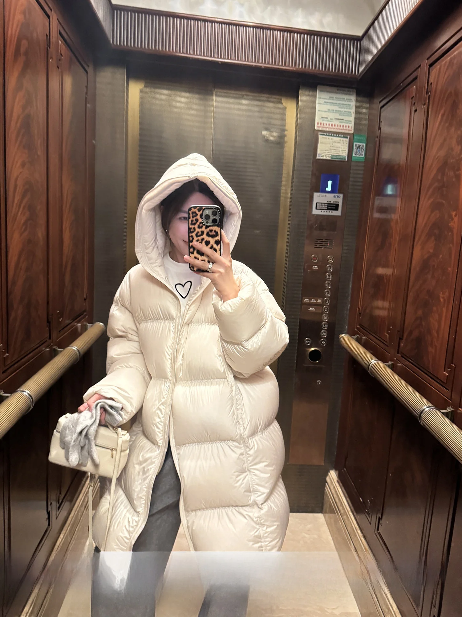 

Женское пуховое пальто 2025: Новинка зимы, премиум-класс, средней длины, с капюшоном, в корейском стиле, для повседневной носки