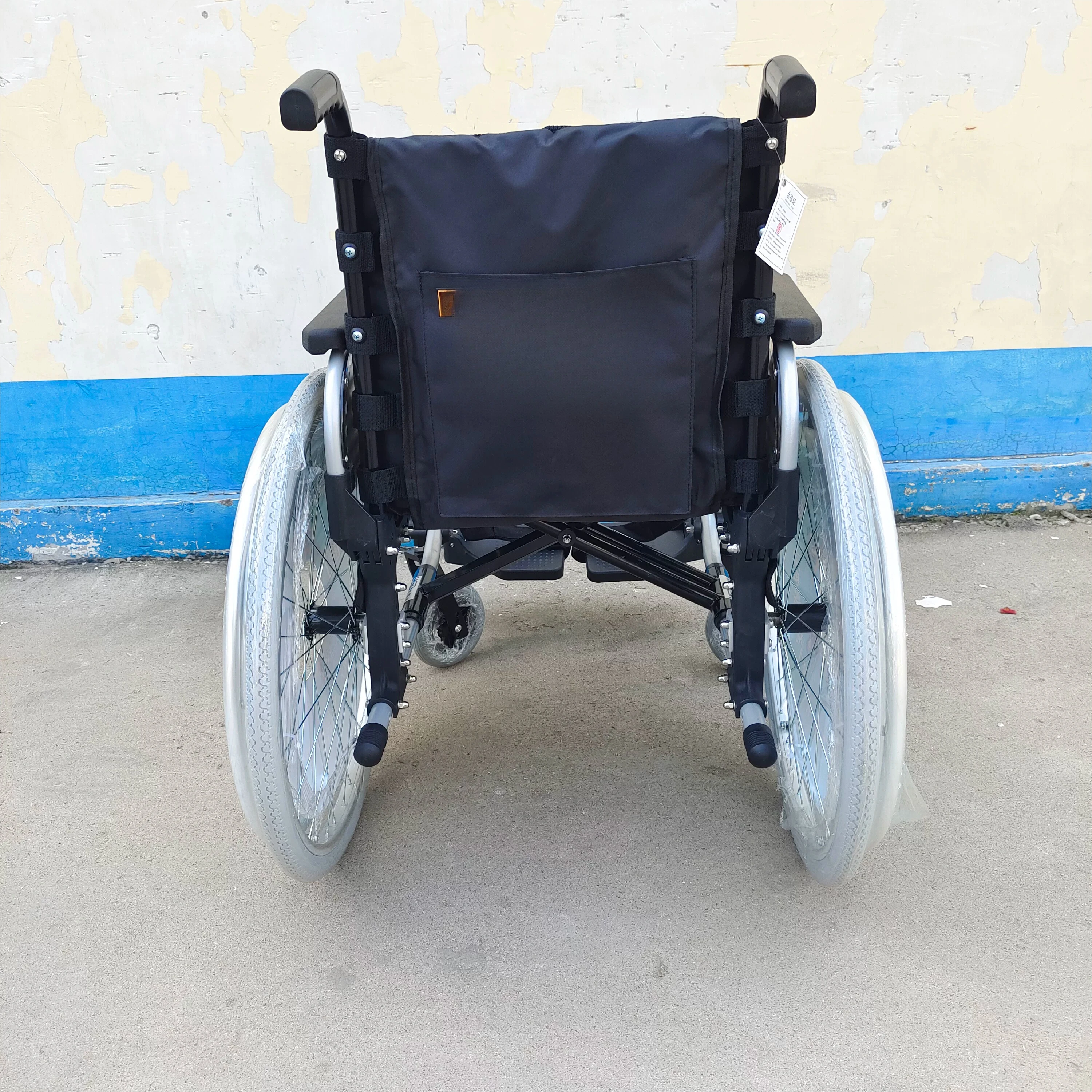 H110 sports and leisure wheelchair quick dismantling light folding paraplegic elderly