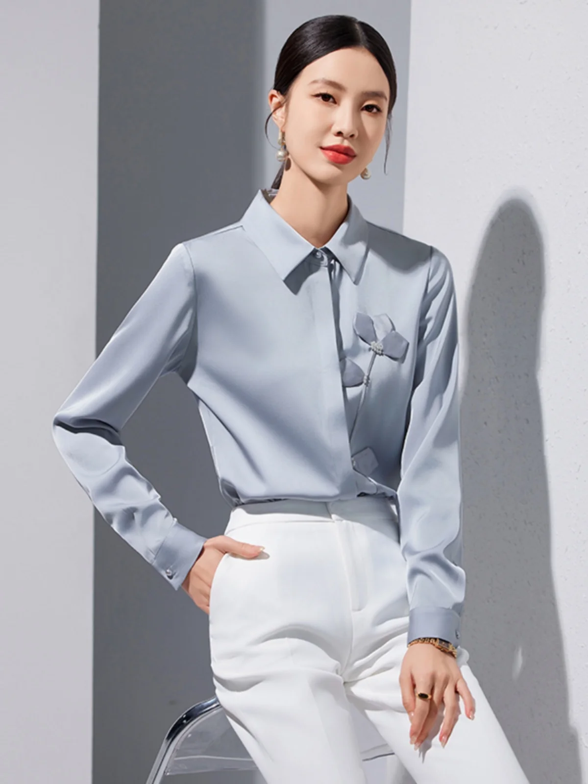 

Elegant Grey Acetate Satin Shirt Ladylike Style Spring Autumn Slimming Design Trendy Top Women's Business Casual Fashion