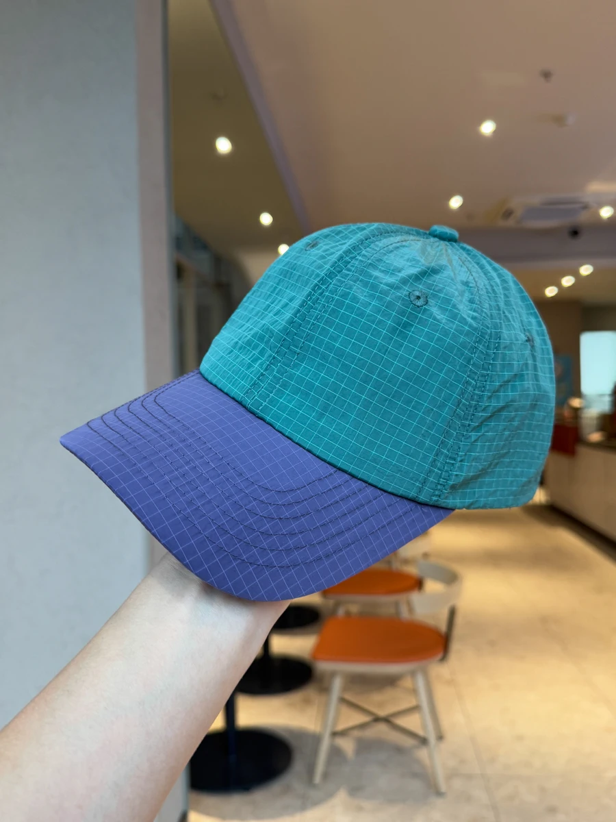 

quick-drying splicing contrasting color curved brim cap female deep top shows face small sunshade baseball cap male tide