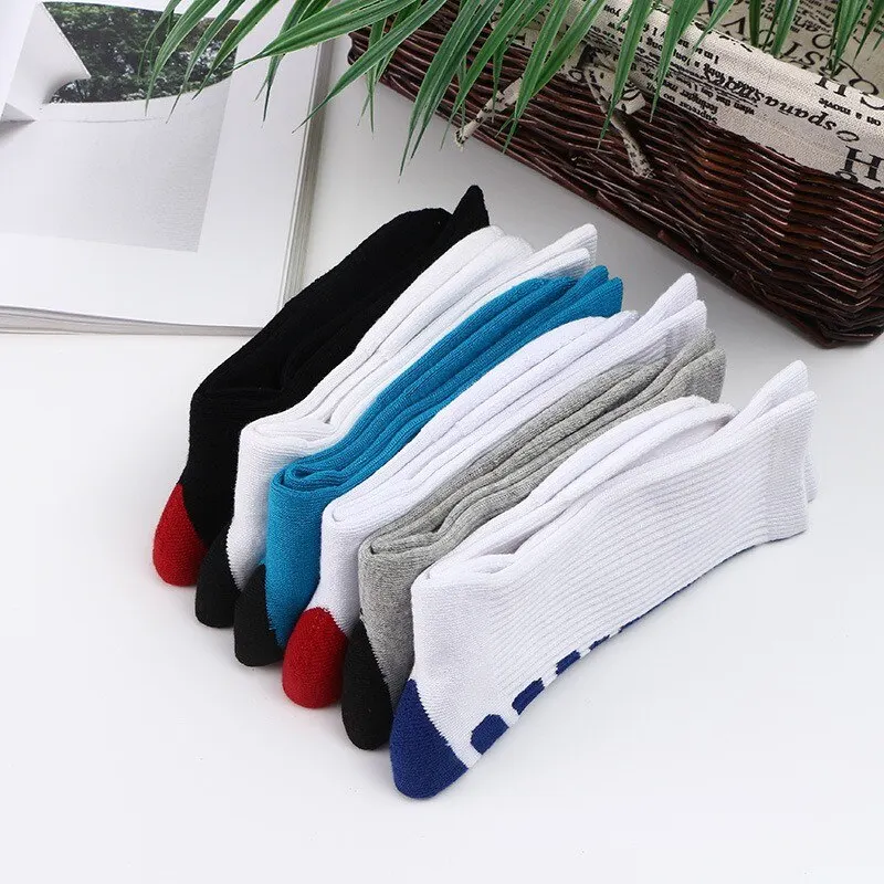 2 Pairs Mens High-Top Towel Bottom Athletic Socks Terry Thickened Non-Slip Basketball Socks Knee High Socks