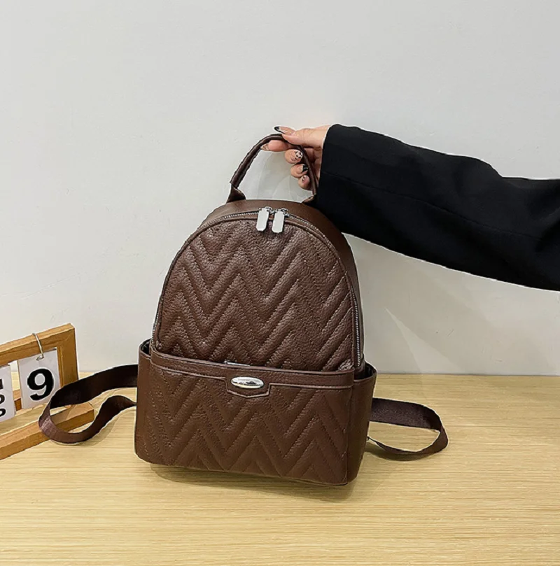 2025 New Women's Fashion Luxury Designer High Quality Leather Travel Backpacks Large Capacity Shoulder Bags Totes School Bag