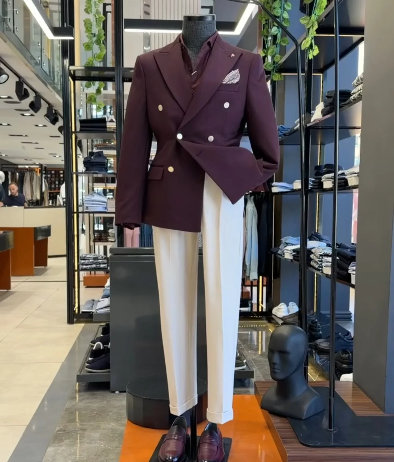 Men 2 Piece Suit Double Breasted Peak Lapel Blazer Off White Trousers Set Tuxedo Slim Fit Formal Busines Groom Prom Customized