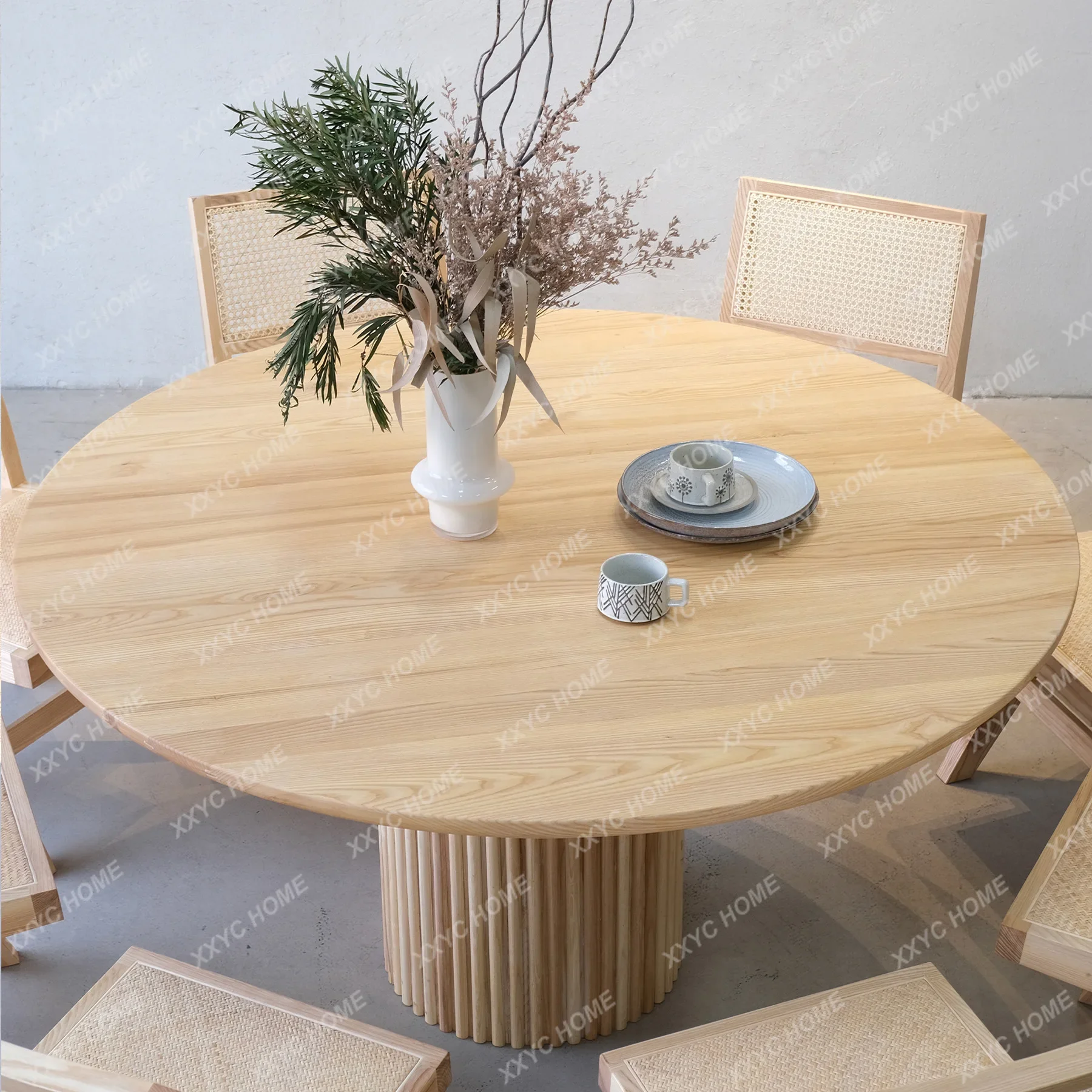 JLog wind solid wood dining table ash wood round dining table log small apartment medieval fashion table