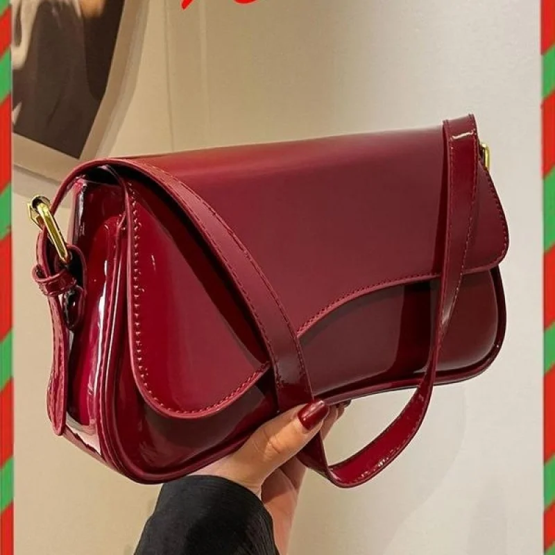 

Women'S Patent Leather Small Square Bag Crossbody Single Shoulder Bag Fashion Versatile Cherry Decor Chain Bag