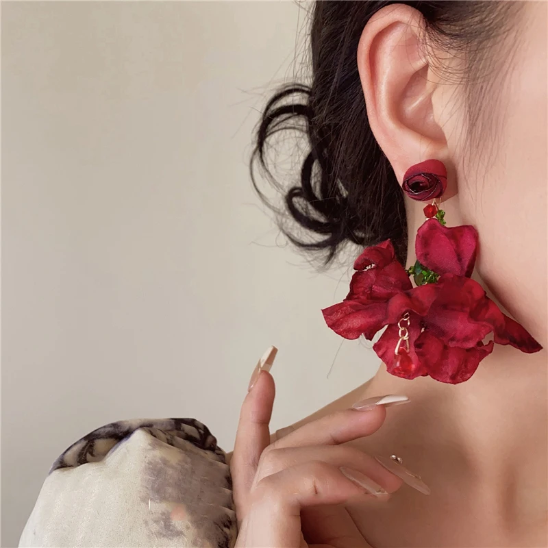 French Simulation Flowers Earrings Europe and The United States Personality Fashion Earrings Girls Travel Wedding Accessories