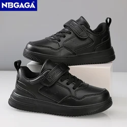 Zapatillas de deporte antideslizantes para niños y niñas, zapatos casuales planos de cuero negro, calzado de tenis deportivo ligero para estudiantes, caminar