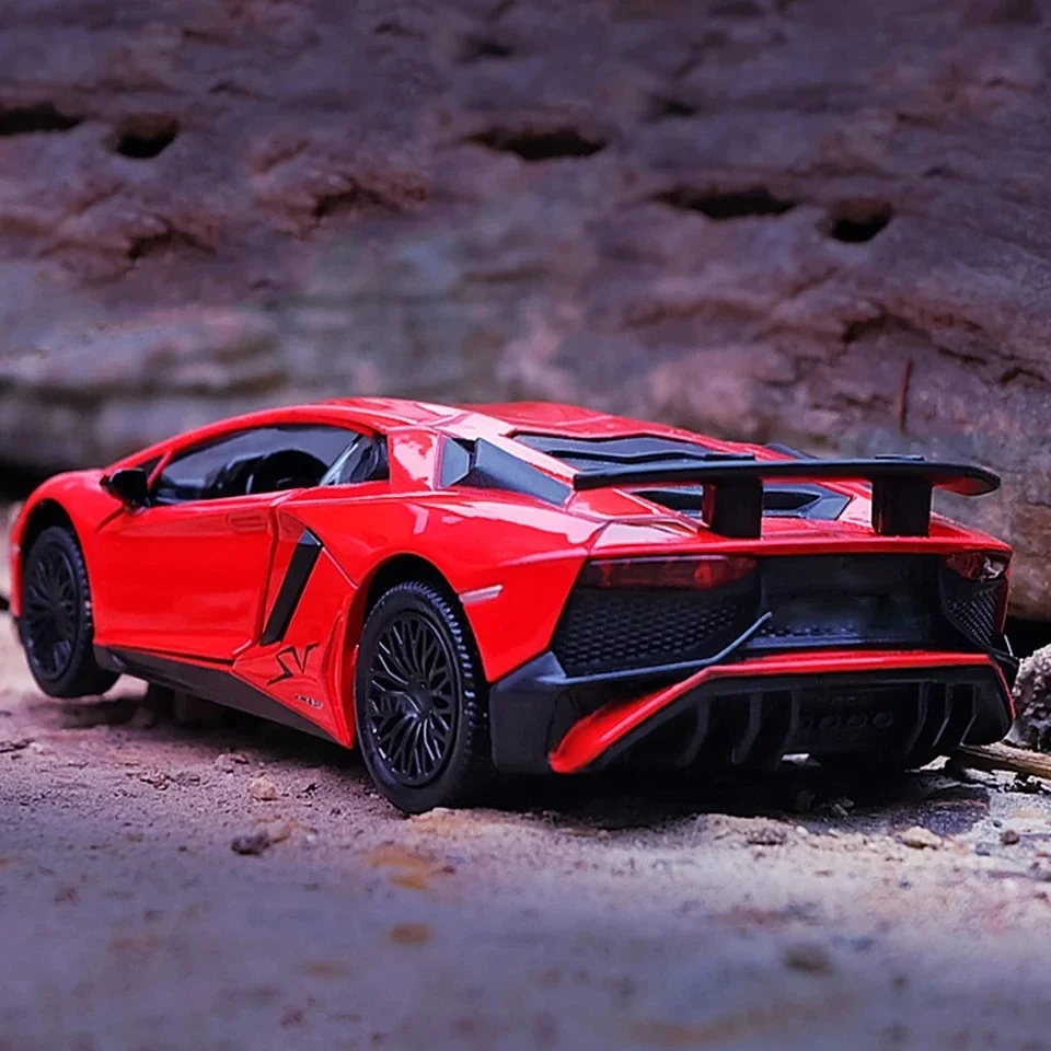 1:36 Aventador LP750-4 SVJ Coupe coche de juguete RMZ City Diecast Metal miniatura modelo extraíble colección regalo para niño