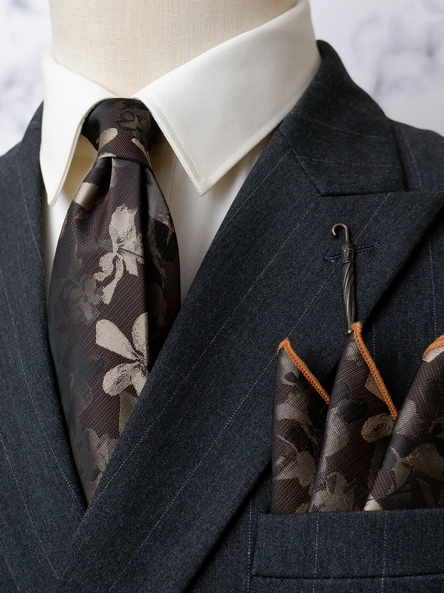 business-wedding-best-man-tie-pocket-square-set-camouflage-floral-leaf-design-deep-brown-men's-fashion-accessory-gift-box