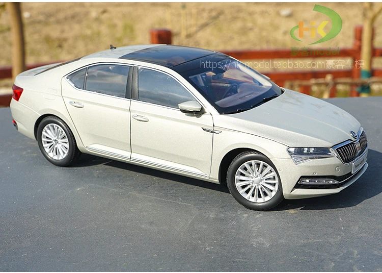1:18 originele fabriek, Shanghai VW, Skoda 2020, nieuw SUPERB automodel