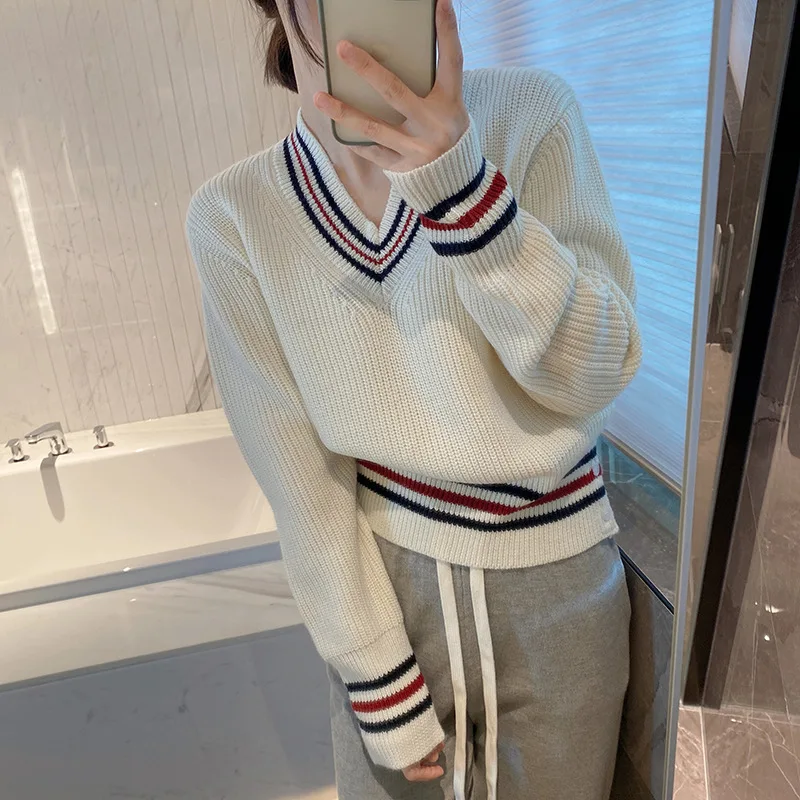 Fashion Brand Trend Design Wool Knitted Long Sleeve Pullover New Winter V-neck Sweater High Quality Striped Simple Women's Tops