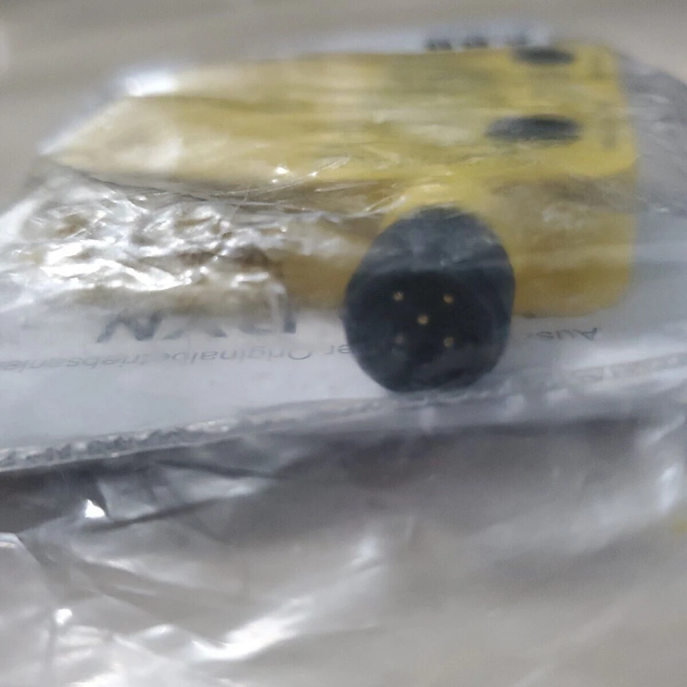 1PCS 2TLA020051R510…