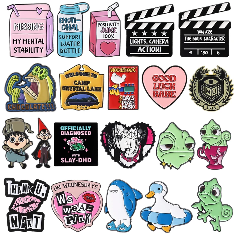 حسن الحظ فاتنة، شكرا لك التالي الحروف الإبداعية دبابيس السحالي الكرتونية، أسماك القرش، بطة السباحة، الشفاه الحمراء، شارات طية صدر السترة لشرب الجويد