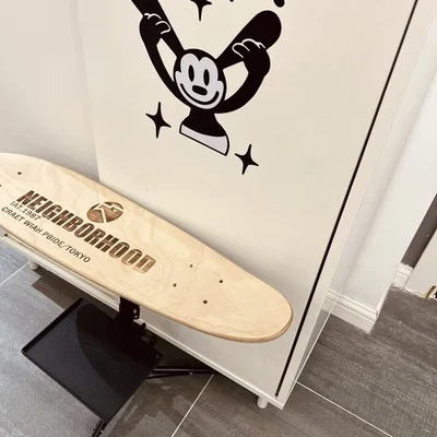 Tavolo da skateboard di sollevamento NBHD di zona caffetteria negozio di campeggio tavolo in stile industriale in legno