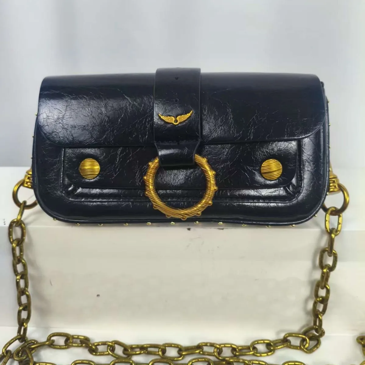 

2026 New French Style Studded Circle Chest Bag Minimalist Versatile Mini Crossbody Everyday Casual Gift for Women