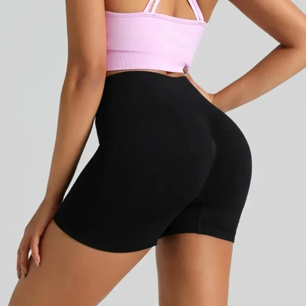 Knitted Yoga Shorts with Seamless Hip Lifting High Waist Tight Fitting Outdoor Fitness Running and Three-point Sports Shorts