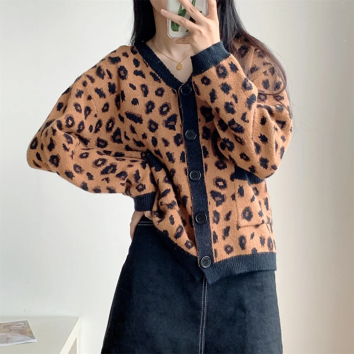 Leopard Print Women\'s Cardigan 2024 Fall/Winter Animal Print Sweater High Street Outerwear