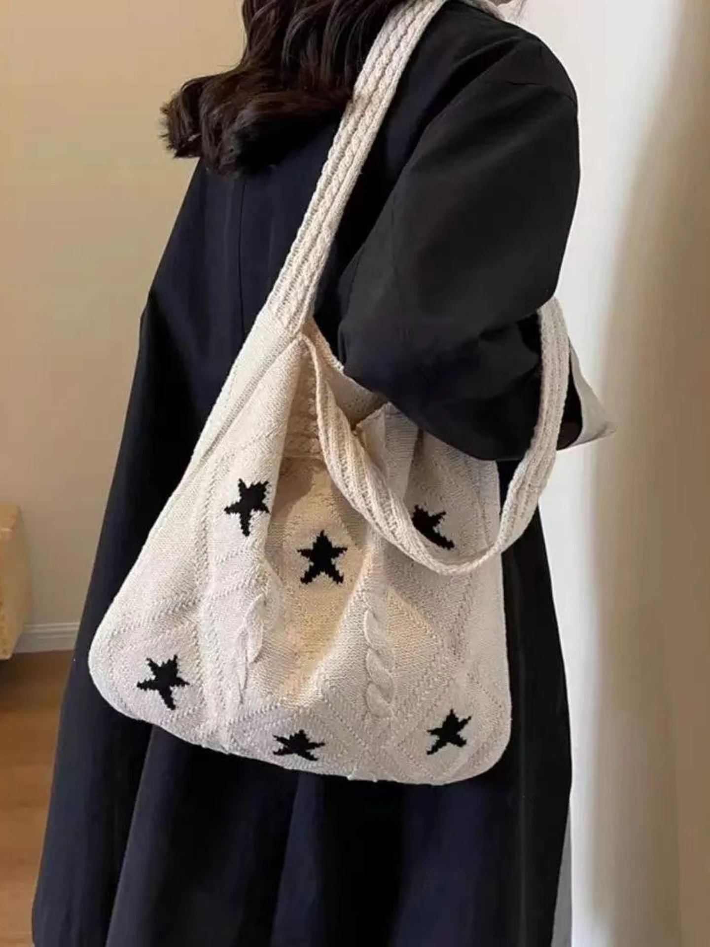 

Trendy Knitted Tote Bag Women's Large Capaci Versatile Underarm Design Single oulder Handbag Star Underarm Ladies Bag