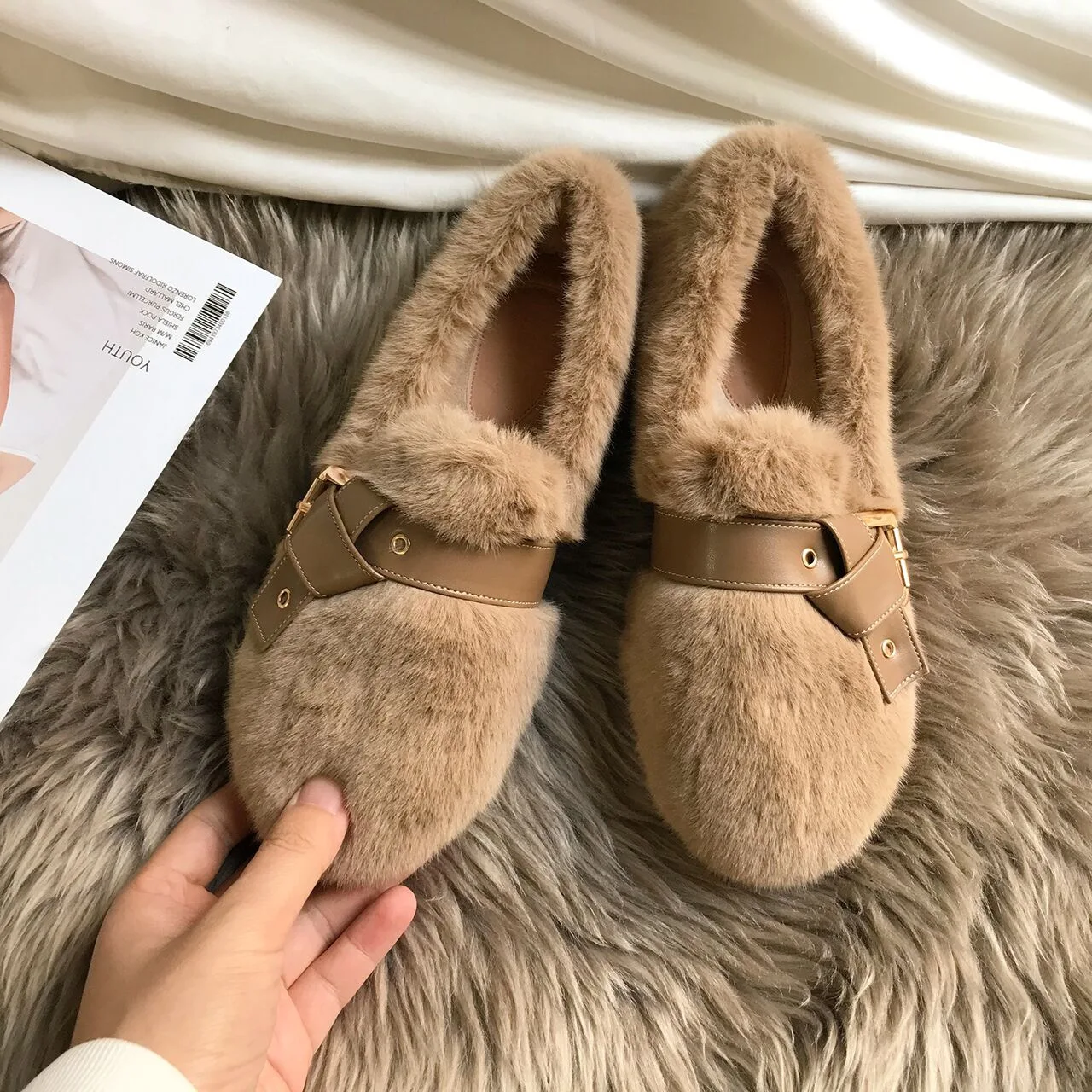 Luxury Fur Moccasins Femme Winter Cotton Shoes Women Warm Plush Loafers Comfortable Slip-on Female Casual Fluffy Furry Flats