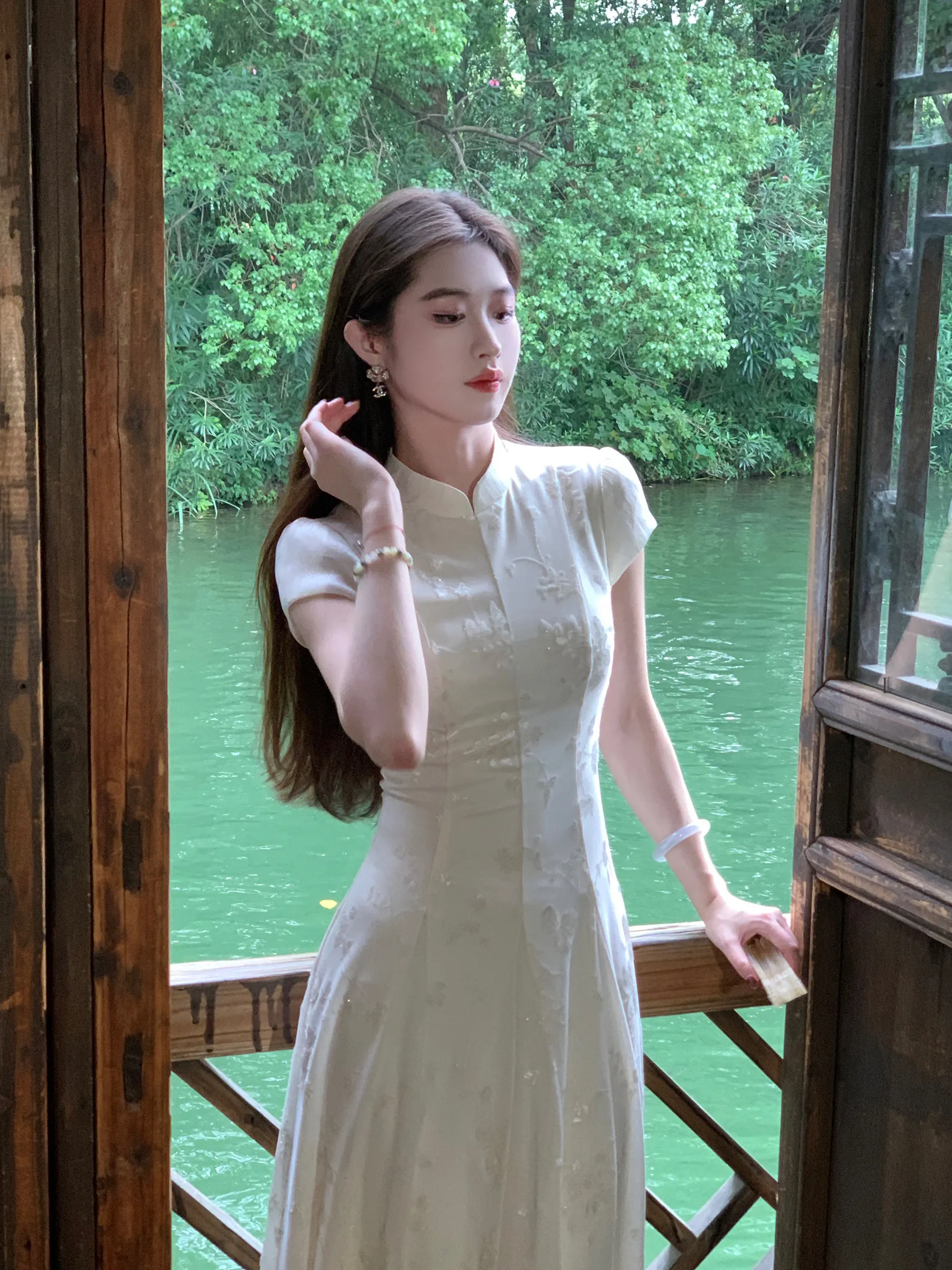 

Lingan Zhihe New Chinese Sle Velvet Patchwork Improved Women's Summer Embroidered Waist Cinched Dr