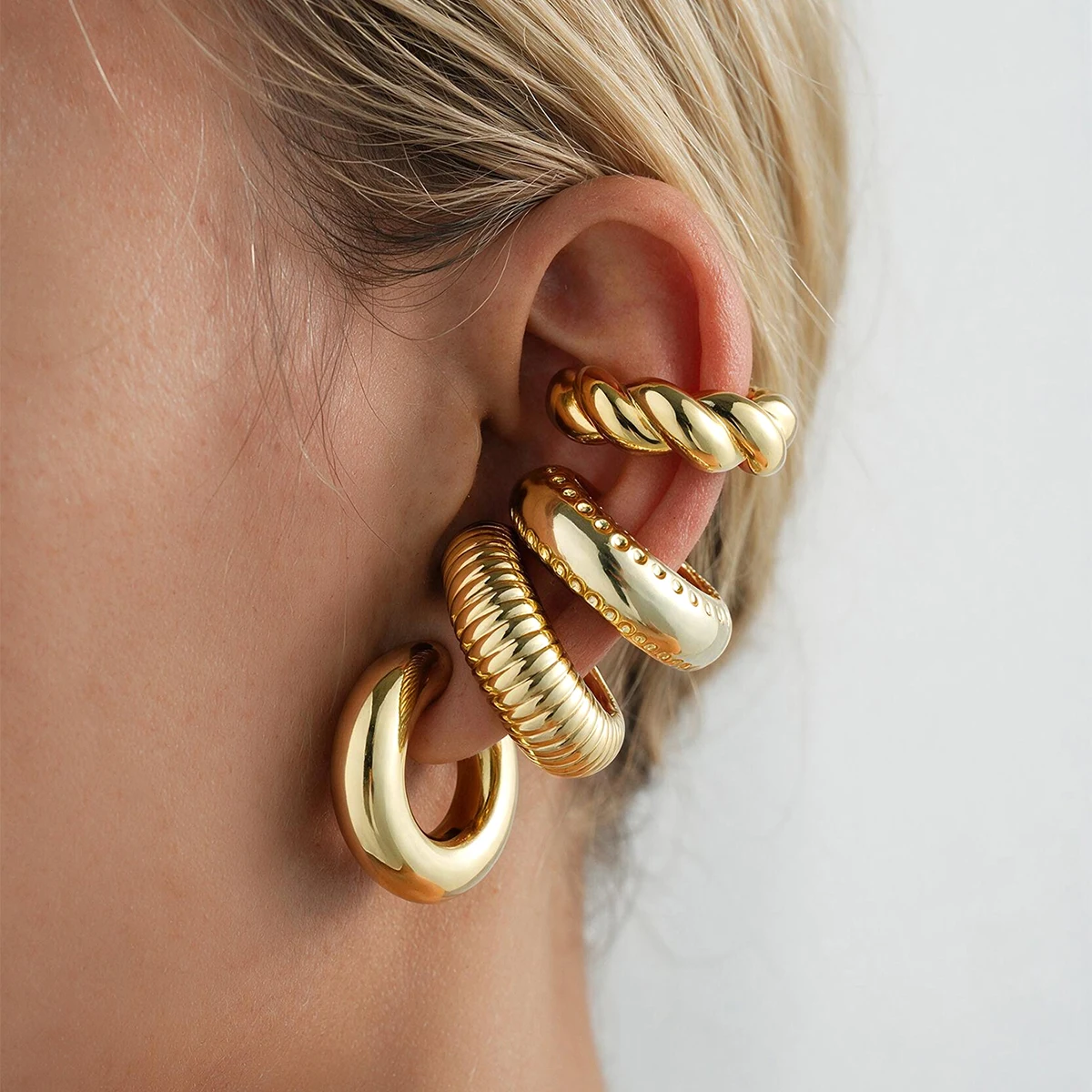 4Pcs Chunky CCB Circle Ear Cuffs Set for Women Boho Non Piercing C-shaped Clip Earrings Statement Earrings Party Jewelry Gifts