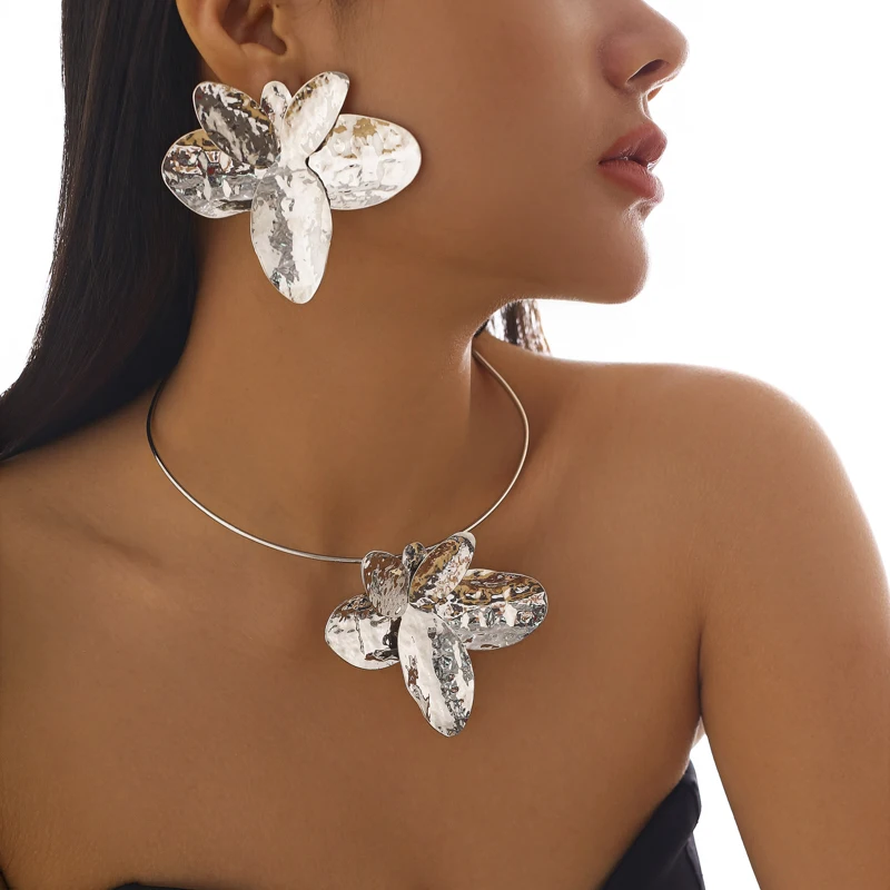 Ingemark Exaggerated Punk Large Flower Torques Necklace Petal Stud Earrings for Women Grunge Jewelry Set Steampunk Party Gift