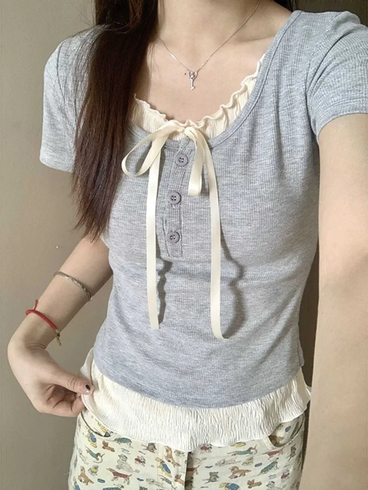   เสื้อยืดแขนยาวทรงสลิมมิ่งสำหรับผู้หญิง ดีไซน์แฟชั่นจาก Inspired Mo Two-Piece ort Sve T-irt