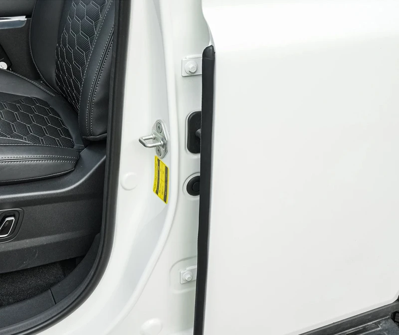 Car B-pillar Sealing Strip Fit for BAIC 212 T01 24-25 Modified Car Door Center Pillar Sealing and Sound Insulation Rubber Strip