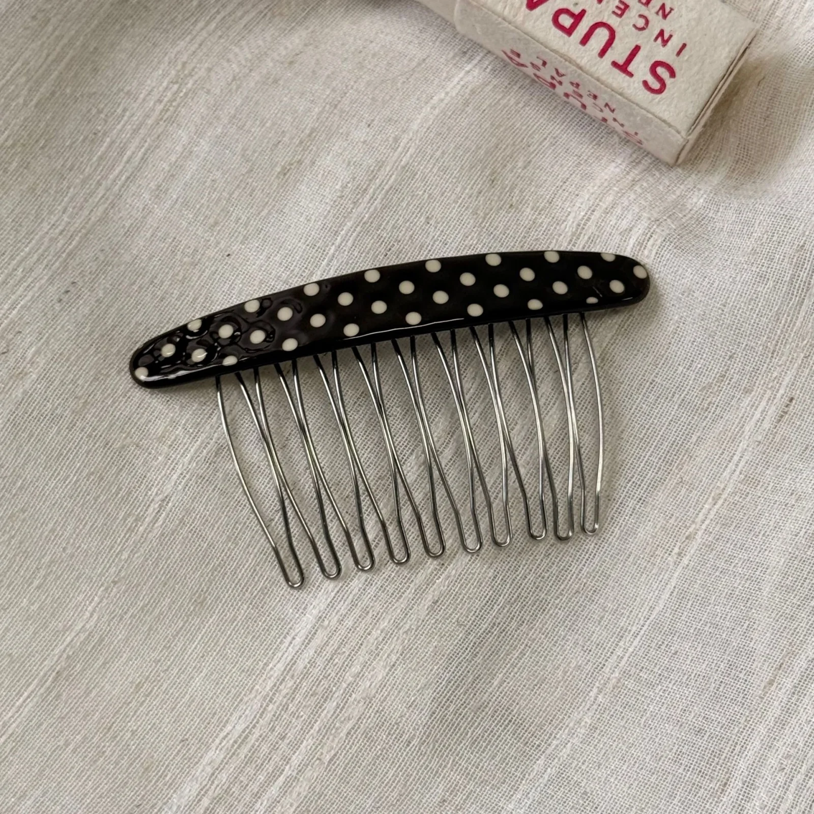 1PC Polka Dot Haarkämme Set, Vintage Multi-Color Polka Dot Haarseitenkämme, Retro-Stil Haarschmuck für Frauen, süß – Detail 3