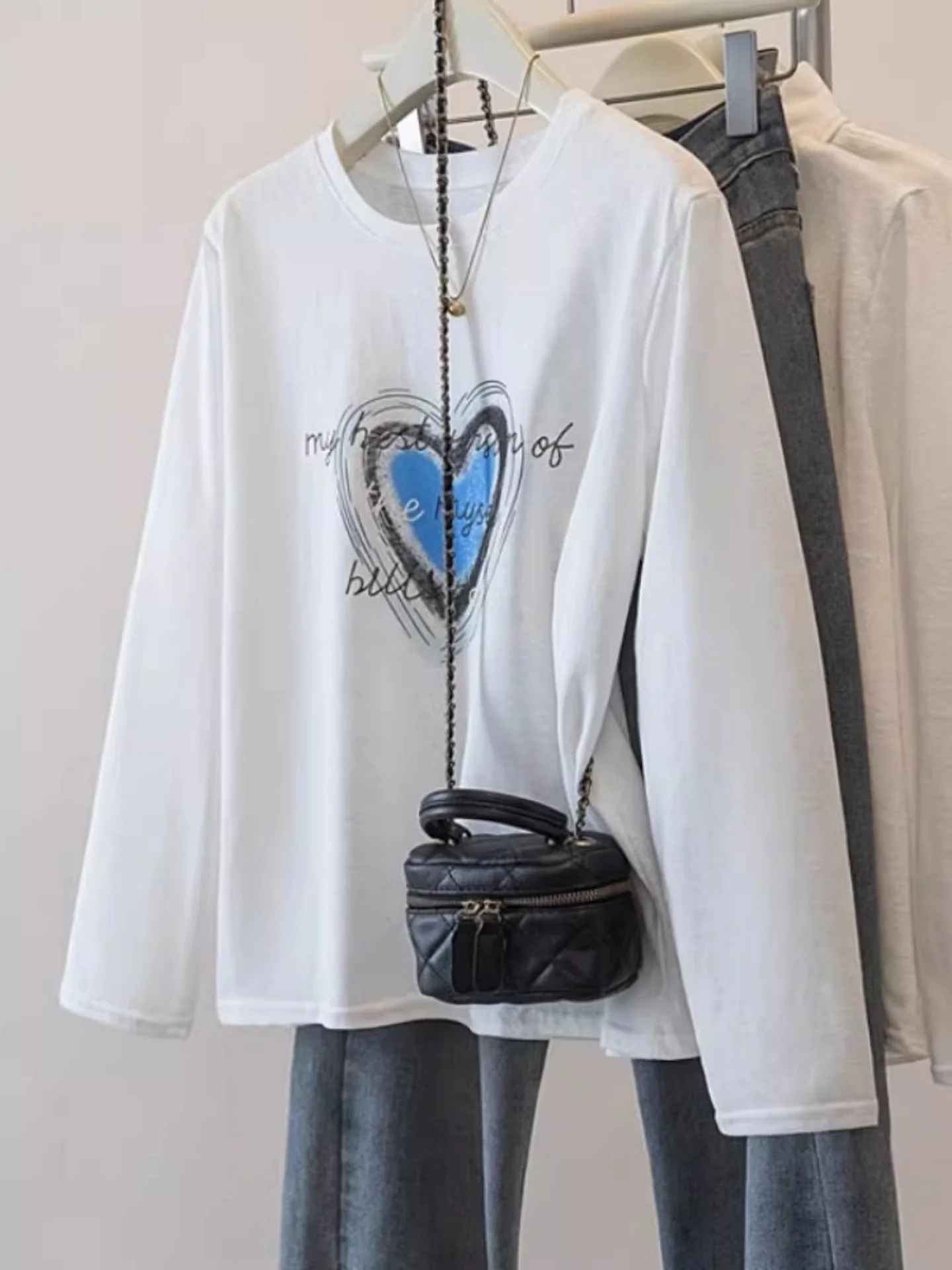 

Женская футболка с длинным рукавом и принтом «Синее сердце», весенняя, больших размеров, универсальная, базовая, с круглым вырезом, для повседневной носки, в корейском стиле.