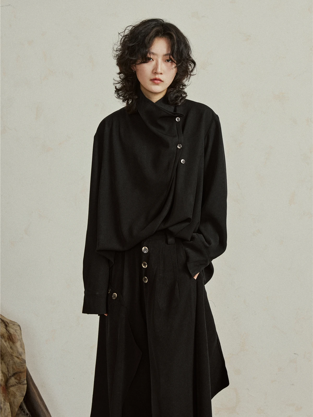 

Sunvonne Irregular Design Sense New Chinese Style Dark Two-Way Wear Sand Dune Shirt Polyester Fiber Loose Fit Long Sleeve