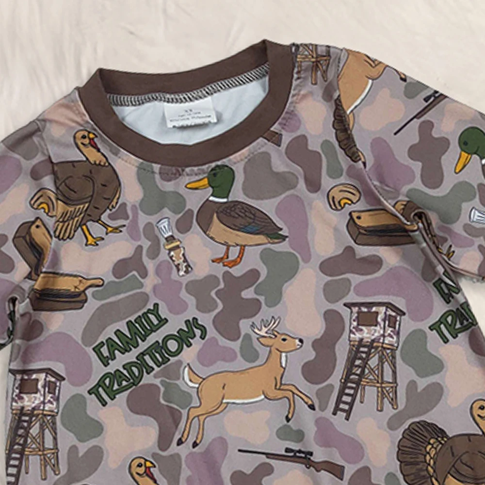 男の子用 ブラウン 迷彩柄 ターキー ダック ハンティング ロンパース 長袖 ベビー服 男の子用 秋冬シーズンに最適