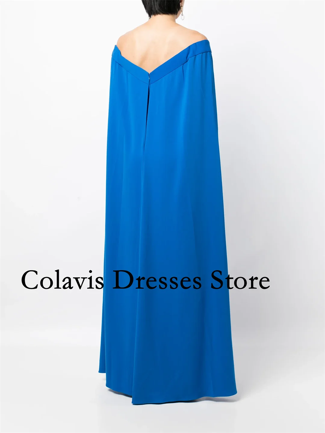 Sukienki balowe z krepy na zamówienie na rok 2025, z odkrytymi ramionami, niebieskie, z pelerynami na rękawach, suknie wieczorowe damskie, suknie formalne na przyjęcia.