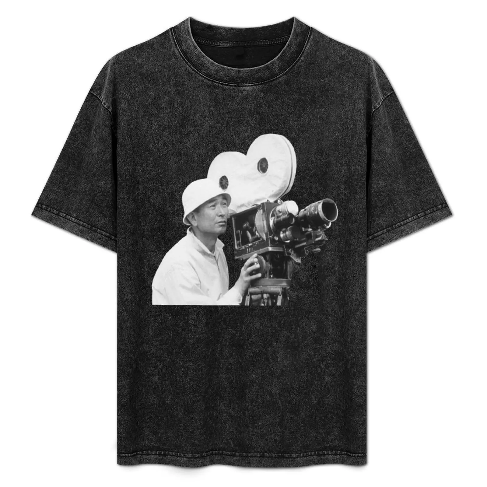 

A young Akira Kurosawa T-Shirt Casual Holiday Short Sleeve Tee