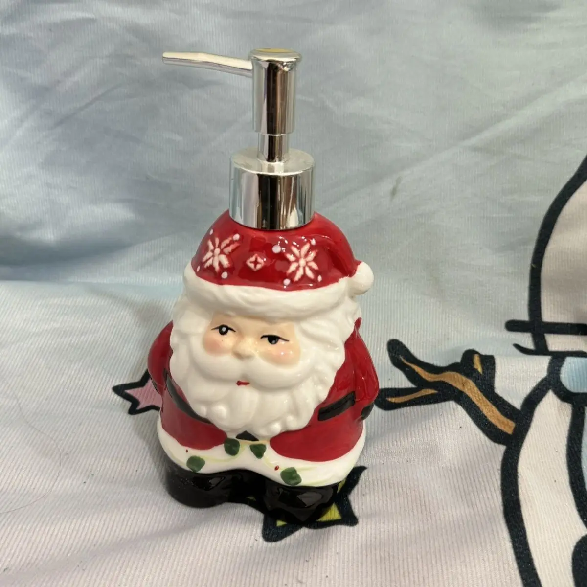 

Handmade Santa Soap Dispenser Bottle, Practical Press Pump Christmas Gift for Party & Themed Home Decor Accessory