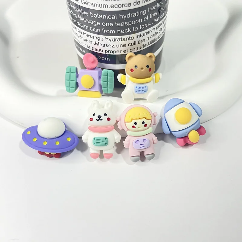 10pcs Astronaut Series Resin Cabochon Flatback Stone Figurine for DIY Scrapbooking Craft Embellishments Phone Shell Accessories