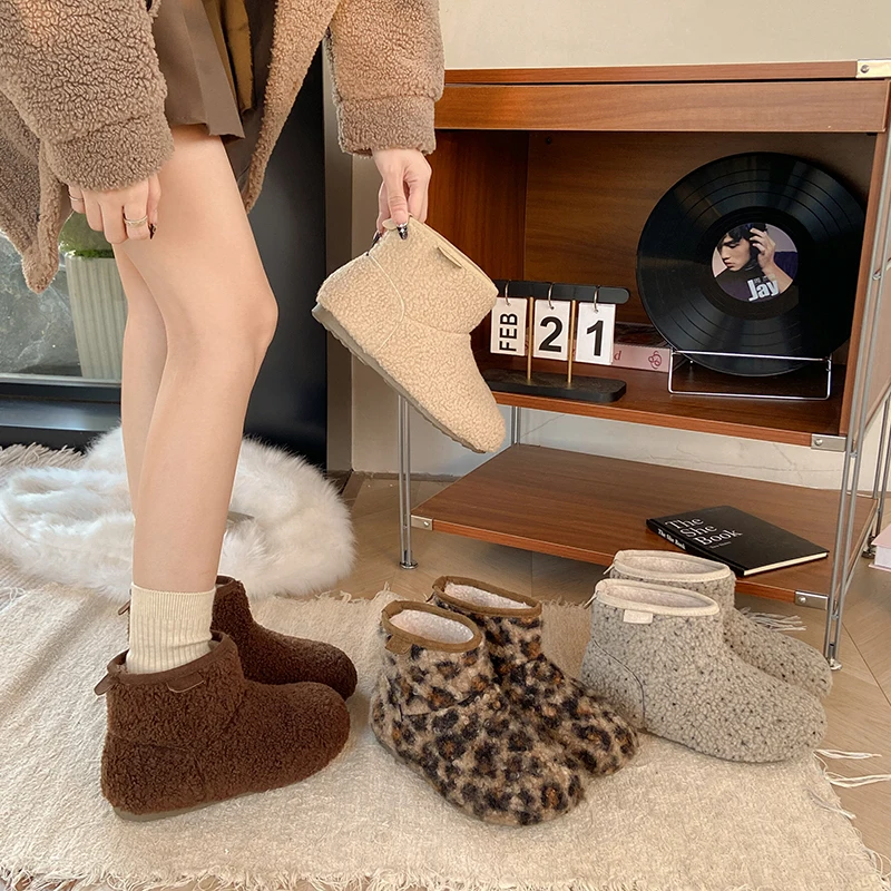 

Thick furry shoes with added fur, snow boots for women in winter 2025, new winter lamb fur warm short boots, snow fur boots