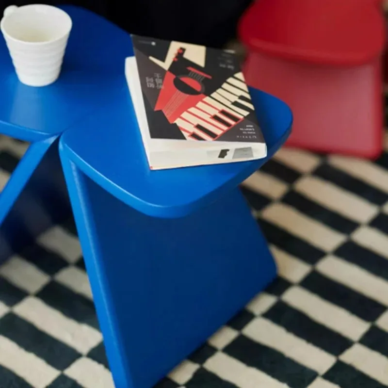 Butterfly small stool, simple small stool, modern solid wood shoe changing stool