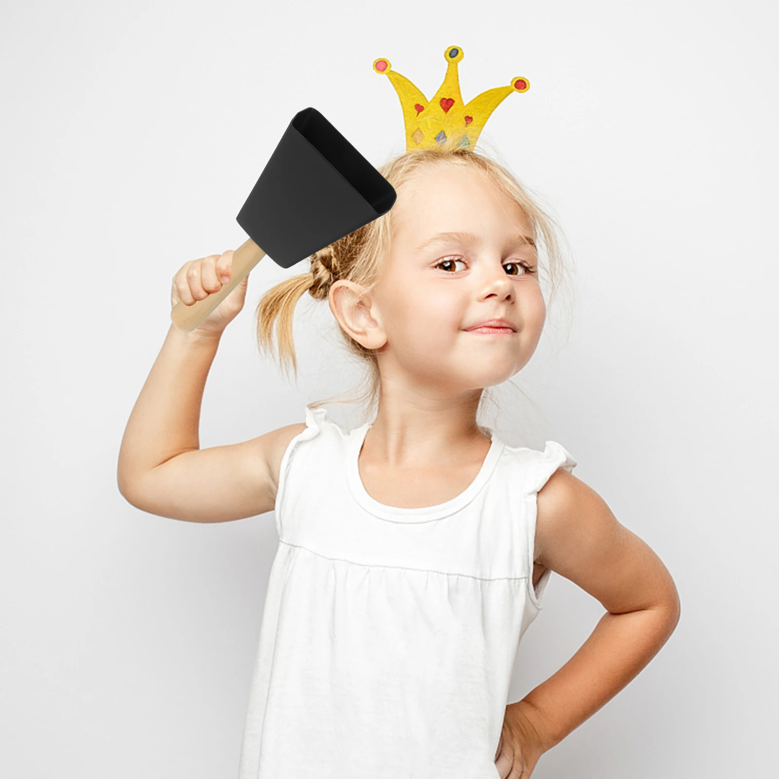 

Metal Kettle Bell with Handle Handheld Cow Noisemaker Sports Percussion Bamboo Loud Cowbell Instrument Child