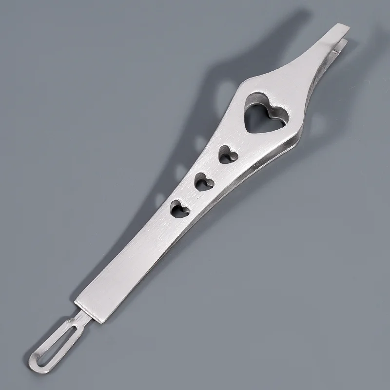 1pc Oral Tweezers, Double Ended Eyebrow and Eyelash Trimming Tweezers with Holes, Cleaning Tools for Both Sides of the Nose