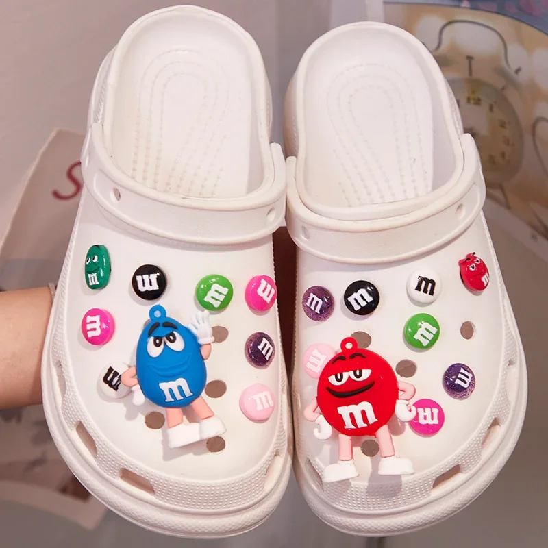 2024 Whole Set Hot Sale DIY Hole Shoes Charms for Cute Cartoon Handmade Charms Designer Quality Garden Shoe Decoration Girl Gift